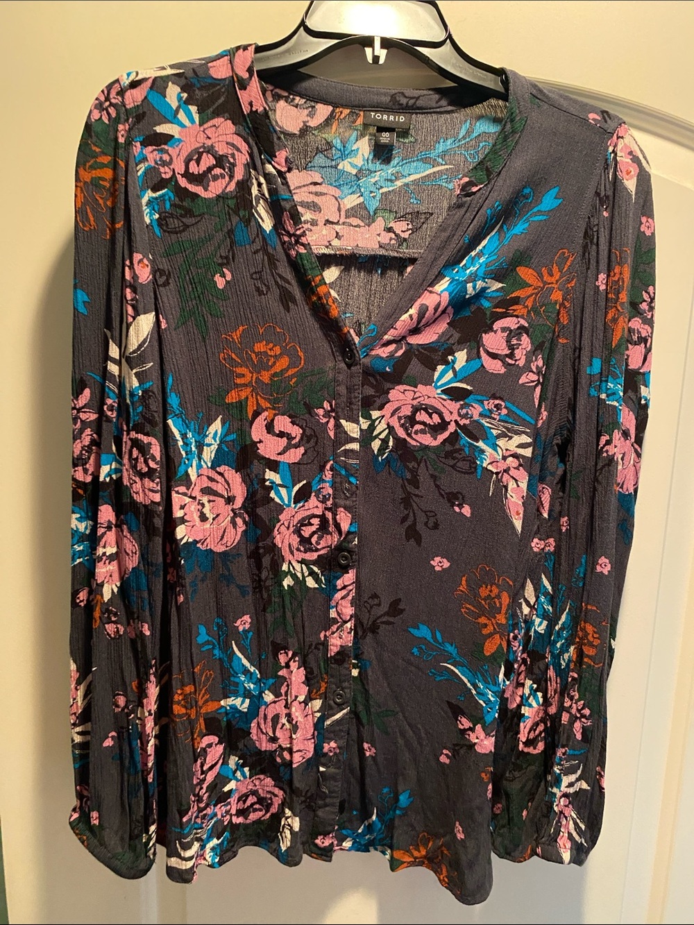 Torrid Dark Gray Floral Button-Up Blouse with Pink & Teal Accents